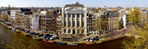 photo of the Felix Meritis building in Amsterdam. Nederland, Amsterdam, Nederland, Amsterdam, 29 maart 2011 panorama, Keizersgracht, Felix Meritis, gracht, canal Foto: Thomas Schlijper